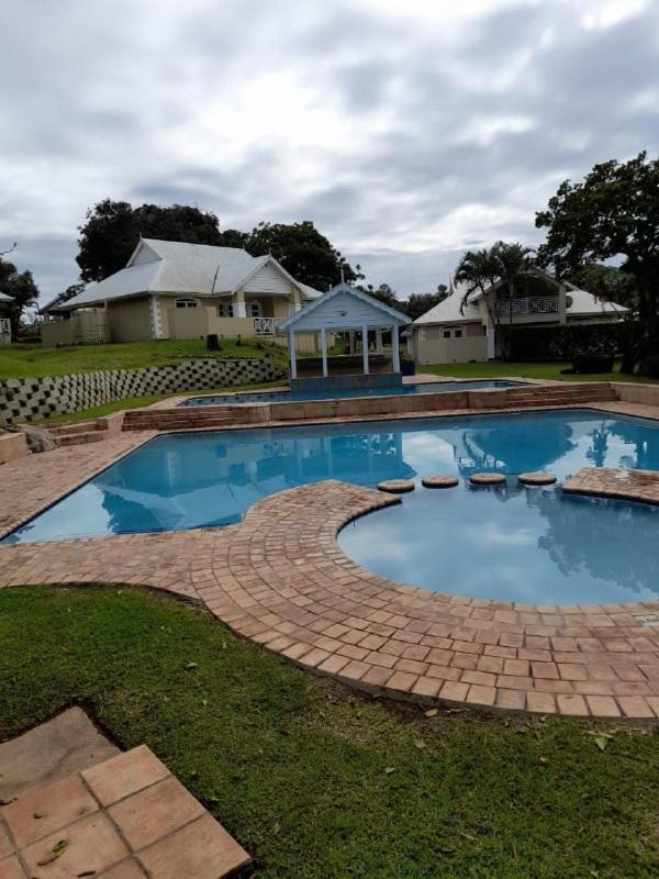 19 Montego Bay Caribbean Estate Apartamento Port Edward Exterior foto