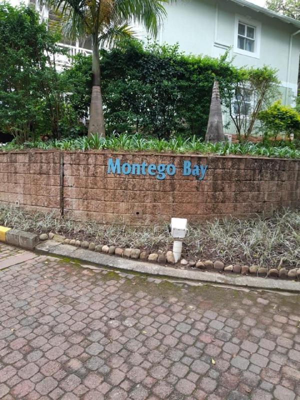 19 Montego Bay Caribbean Estate Apartamento Port Edward Exterior foto