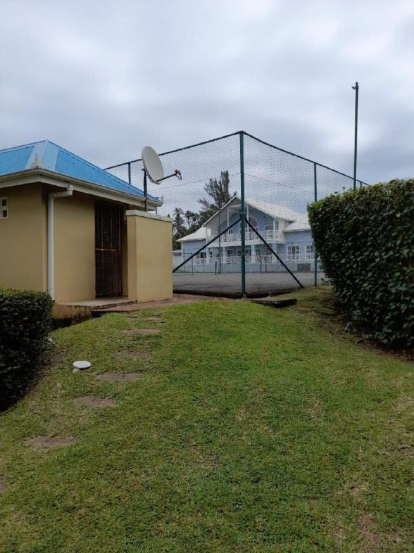 19 Montego Bay Caribbean Estate Apartamento Port Edward Exterior foto